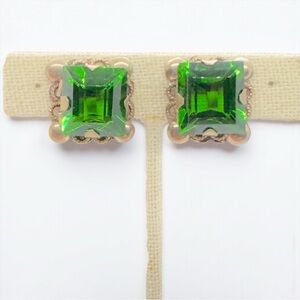 Vintage Art Deco Emerald Green Glass & Silver Tone Screw Back Earrings